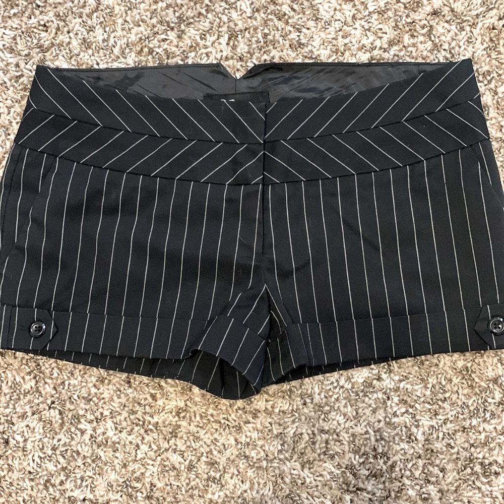 These are Guess shorts.